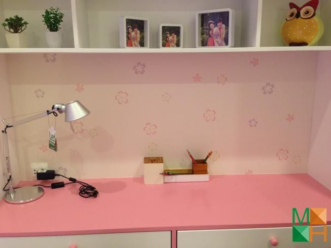 thi-cong-giay-dan-tuong-can-ho-mau-imperia-garden (35)